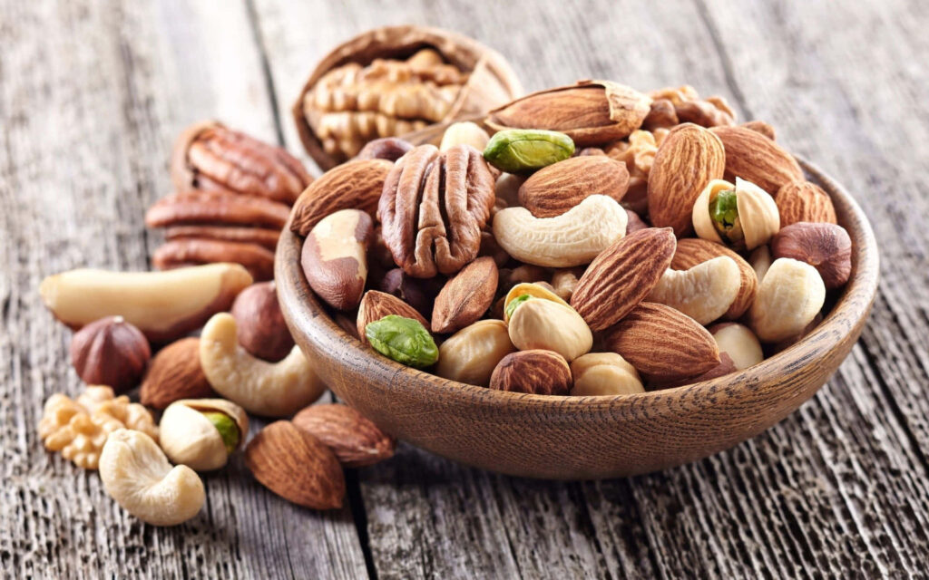 How to Increase Your Vitamin E Intake with Nuts and Seeds